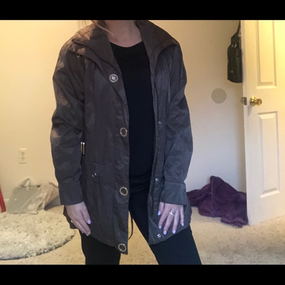 Brown Jacket - Picture 1 of 8